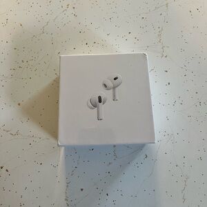 Comfortable White Airpod Pros 2